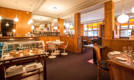 Le restaurant Loiseau Rive Gauche, situé juste derrière l'Assemblée nationale, à Paris.