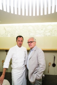 Romain Méder et Alain Ducasse. Romain Méder et Alain Ducasse.