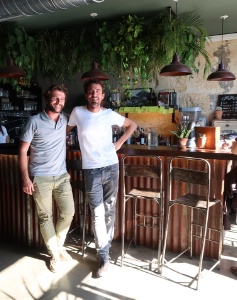 Louis (à gauche) et Luc Jaubert, deux des quatre associés bordelais du Wanted Café. Louis (à gauche) et Luc Jaubert, deux des quatre associés bordelais du Wanted Café.