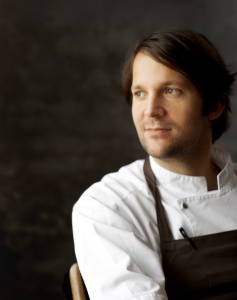 René Redzepi : le nouveau Noma obtient 2 étoiles Michelin. René Redzepi : le nouveau Noma obtient 2 étoiles Michelin.