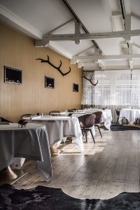 Le nouveau restaurant, plus épuré, est une ode à la nature, l'Alsace, la biodiversité...