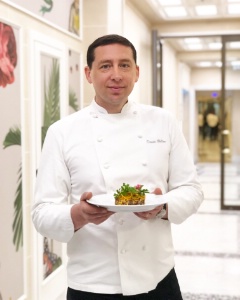 Denis Bellon, chef exécutif de l'Hôtel du Louvre, assure la réouverture avec deux concepts complémentaires. Denis Bellon, chef exécutif de l'Hôtel du Louvre, assure la réouverture avec deux concepts complémentaires.