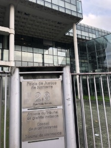 Le tribunal de grande instance de Nanterre, cadre de la première joute entre Marc Veyrat et le guide Michelin. Le tribunal de grande instance de Nanterre, cadre de la première joute entre Marc Veyrat et le guide Michelin.