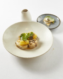 Le plat d'Aymeric Depogny, sous-chef à La Côte d'or Relais Bernard Loiseau à Saulieu