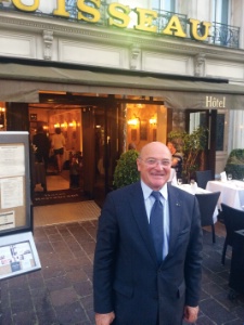 Jean Mathieu, hôtel-restaurant Le Ruisseau à Paris.