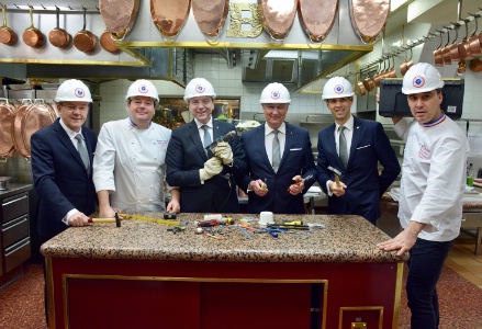 De gauche à droite : François Pipala, Christophe Muller, Vincent Leroux, Jean-Philippe Merlin, Charles Orboin et Olivier Couvin, il y a un an, à la fin des travaux.