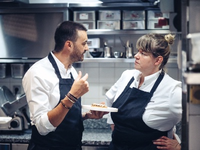 Cyril Lignac et Aude Rambourg, chef exécutif du groupe depuis dix ans. Cyril Lignac et Aude Rambourg, chef exécutif du groupe depuis dix ans.