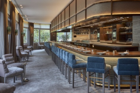 Salle du restaurant Pavyllon.