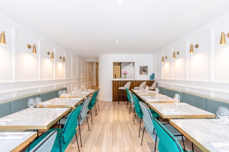 Salle du restaurant Le Faham.