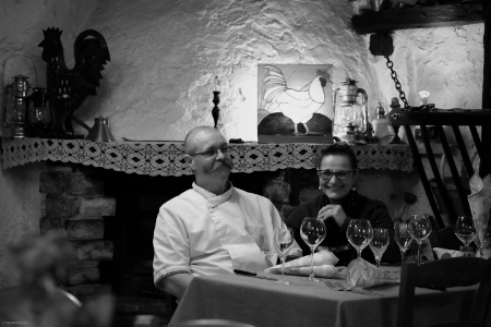 Pierre-Emmanuel et Claude Guyon, à l'Auberge de la ferme du Grand Ronjon à Cormoz (Ain). Pierre-Emmanuel et Claude Guyon, à l'Auberge de la ferme du Grand Ronjon à Cormoz (Ain).
