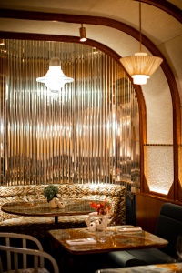 Pour concevoir son restaurant, Stéphanie Le Quellec a sollicité le duo d'architectes d'intérieur Hugo Toro et Maxime Liautard.
