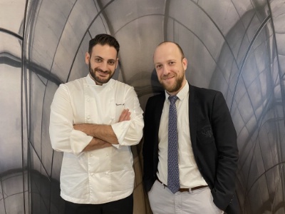 Le chef Yoann Amado et Jean-Charles Darroze, propriétaire et directeur de la Maison Claude Darroze. Le chef Yoann Amado et Jean-Charles Darroze, propriétaire et directeur de la Maison Claude Darroze.