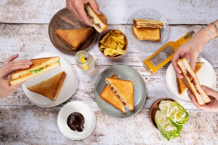 L'offre : 6 croque-monsieurs salés et un croque-monsieur sucré aux recettes signées Michel Sarran.