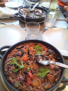 Le bistrot Verquin s'est spécialisé dans les arròs, des plats de riz mijotés.