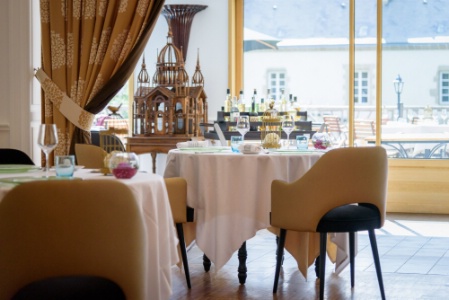Vue de la salle du restaurant La Table du Boisniard.