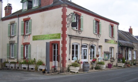 L'Auberge de la Vallée, ŕ Crozant. L'Auberge de la Vallée, ŕ Crozant.