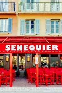 Sénéquier fermé pour 2 semaines. Sénéquier fermé pour 2 semaines.