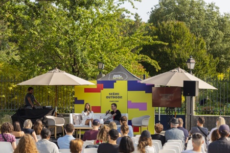 La Scène Outdoor.
