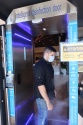 #Coronavirus : les restaurants Mosto Buffet misent sur un portique désinfectant pour rassurer les clients