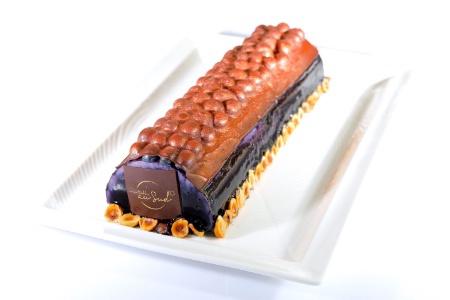 La bûche de Ludovic Turac, chef de son restaurant Une Table au Sud, participant de la saison 2 de Top Chef sur M6 en 2011. La bûche de Ludovic Turac, chef de son restaurant Une Table au Sud, participant de la saison 2 de Top Chef sur M6 en 2011.