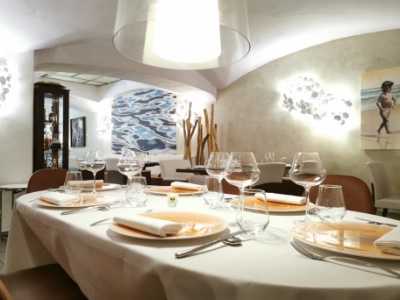 Le Restaurant Mickaël Féval a reçu une première fois l'étoile en 2017. Le Restaurant Mickaël Féval a reçu une première fois l'étoile en 2017.