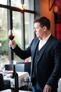Laurent Ferron, sommelier et futur repreneur de l'établissement.