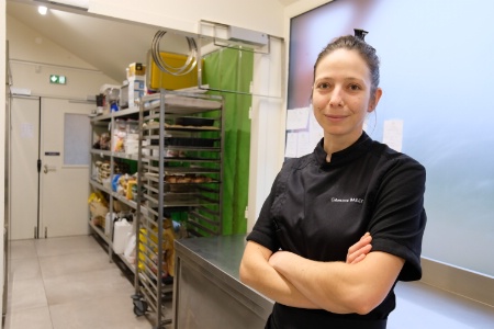 Clémence Bailly : 'Je travaille des produits frais dans une brasserie tout en ayant une touche raffinée parce que mine de rien, la gastronomie me poursuit.'