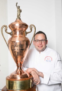 Julien Guenee, vainqueur du trophée national de cuisine et de pâtisserie 2022.