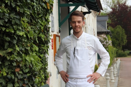 Sébastien Tantot a ouvert, au sein de l'auberge, la table de César, avec des menus à 35 €. Une façon de continuer à travailler les fondamentaux.