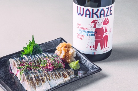 Le restaurant propose une carte courte de spécialités japonaises à base d'ingrédients fermentés.