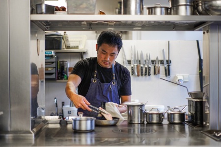 Kazuyuki Tanaka : 'Je ne note rien du tout pour être sûr de ne jamais refaire la même recette. Je recherche la gourmandise, le beau et le bon.'
