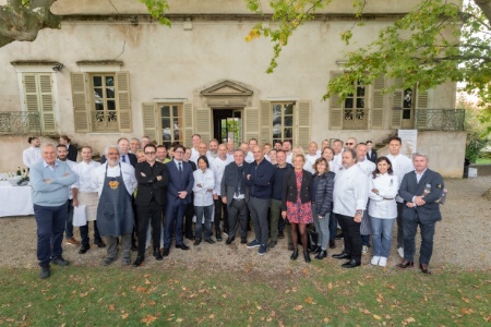 Lancement de la Fondation à la Ferme Melchior regroupant les chefs autour d'Olivier Ginon, Marie-Odile Fondeur et Luc Dubanchet.