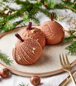 Philippe Conticini a réalisé la bûche 'Boules de Noël'. Philippe Conticini a réalisé la bûche 'Boules de Noël'.