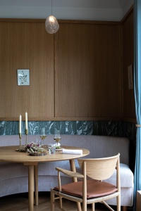 Le restaurant gastronomique Les Chemins.
