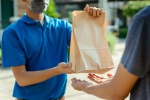 La livraison de repas : un phénomène en hausse dans le monde