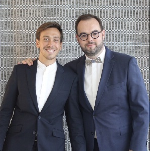 Rémi Nabaillès et Mathieu Muratet, respectivement directeur-adjoint et directeur de la Halle aux grains, à Paris.
