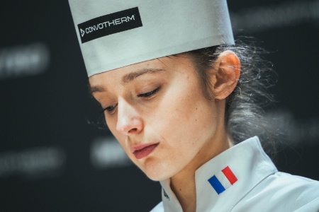 Naïs Pirollet : 'Il faut garder cet engouement pour ce concours et continuer que ce soit une fierté nationale avec une équipe qui puisse y être présente .'