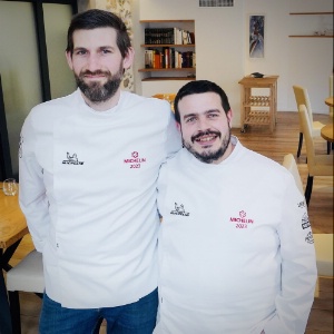 Julien Bonnal (à gauche) et Nicolas Montceau, les fondateurs de la Maison de Pierre.