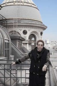 Joey Starr au restaurant Bleu Coupole du Printemps Haussmann.
