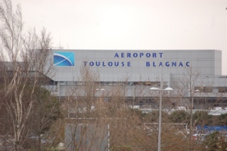 Les vols à l’aéroport de Toulouse-Blagnacclients ont été suspendus de 10 heures à 16 heures 15, ainsi, aucun des clients qui avaient réservé pour le week-end ne sont pas venus…
