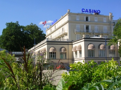 Le Domaine de Divonne et son casino. Le Domaine de Divonne et son casino.