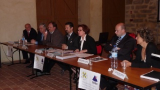 De gauche à droite : Georges Terzikhan, président des hôteliers du 77, Alain Mignon, vice-président des restaurateurs, Jean Terlon, Jean-Marc Banquet d'Orx, Christine Pujol, Anthony Lemont et Corinne Retaud-Bianchini de la CCI.