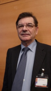 Bertrand Lecourt lance un coup de chapeau aux administratifs de l'Umih qui n'ont pas eu la tâche facile durant le congrès. Bertrand Lecourt lance un coup de chapeau aux administratifs de l'Umih qui n'ont pas eu la tâche facile durant le congrès.