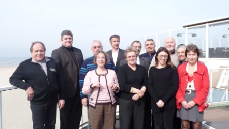 Des participants du colloque autour de Thierry Grégoire et de Jean-Marie Attard, vice-président de la FNPHS. Des participants du colloque autour de Thierry Grégoire et de Jean-Marie Attard, vice-président de la FNPHS.