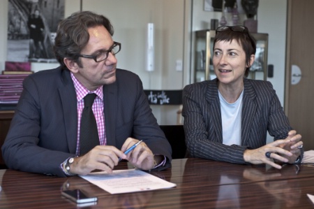 Frédéric Lefebvre, Secrétaire d'Etat au commerce, au tourisme, aux TPE et PME, et Sophie Mise, commissaire de la Fête de la Gastronomie, nous ont reçu à Bercy, pour un ultime point avant le jour J. Frédéric Lefebvre, Secrétaire d'Etat au commerce, au tourisme, aux TPE et PME, et Sophie Mise, commissaire de la Fête de la Gastronomie, nous ont reçu à Bercy, pour un ultime point avant le jour J.