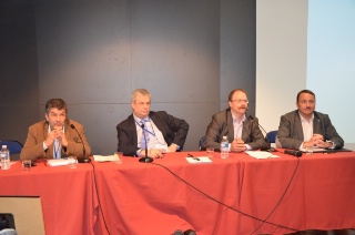 De g à d : Régis Marcon, Hubert Jan, Jean Terlon et Vincent Ferniot lors des débats sur l'amendement Siré.