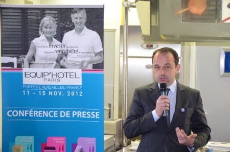 Yves Cesbron de Lisle lors de la pérsentation des nouveautés cuisine de salon Equip'Hôtel, à l'Ecole Ferrandi, à Paris.