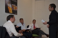 Franck Dedieu, deuxième du challenge, lors de l'atelier service pression et bouteille.