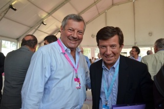 Roland Héguy hier sur le Campus d'HEC avec Gilles Pelisson, président du Groupement des professions de service au sein du Medef.