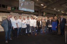 Toute la 'famille' des Talents 2012 en présence d'Alain Ducasse.